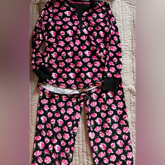 Betsey Johnson Pajama Set. Super Soft! Sz L. - Picture 2 of 12